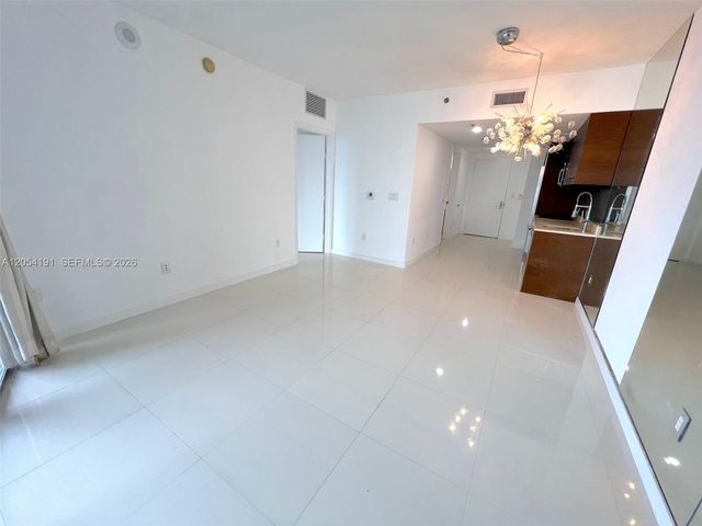 495 BRICKELL AV 4208, Miami, FL 33131