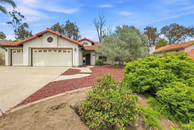 11782 Calle Albara, El Cajon, CA 92019