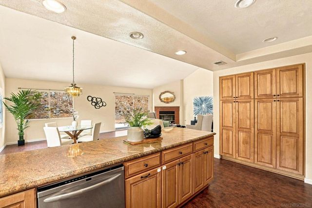 11782 Calle Albara, El Cajon, CA 92019