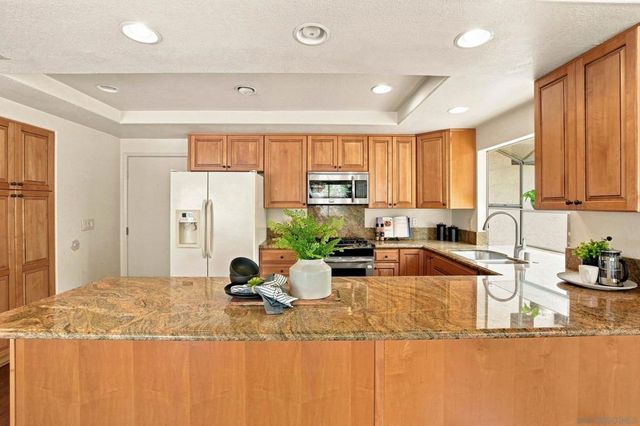 11782 Calle Albara, El Cajon, CA 92019
