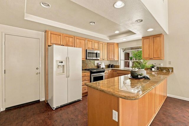 11782 Calle Albara, El Cajon, CA 92019