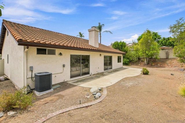 11782 Calle Albara, El Cajon, CA 92019
