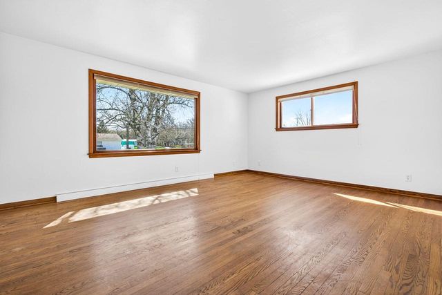 1276 IRISH ROAD, Neenah, WI 54956