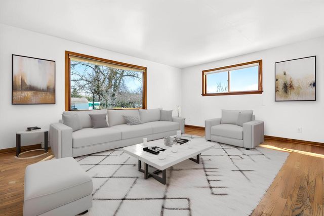 1276 IRISH ROAD, Neenah, WI 54956