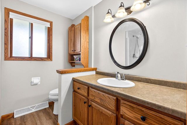 1276 IRISH ROAD, Neenah, WI 54956