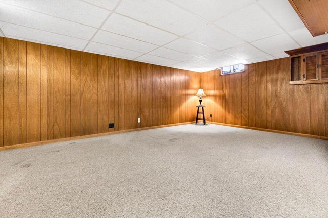 1276 IRISH ROAD, Neenah, WI 54956
