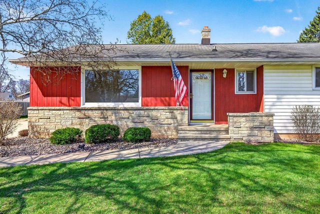 1276 IRISH ROAD, Neenah, WI 54956