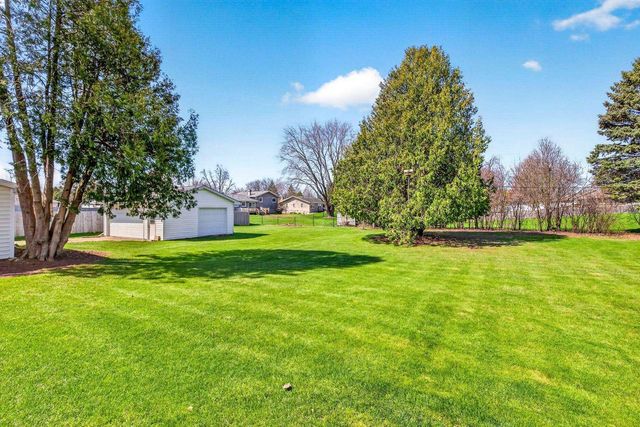 1276 IRISH ROAD, Neenah, WI 54956