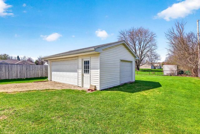 1276 IRISH ROAD, Neenah, WI 54956