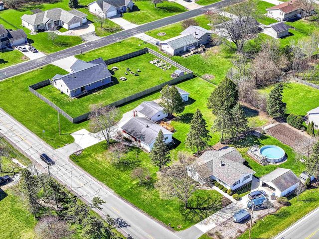 1276 IRISH ROAD, Neenah, WI 54956