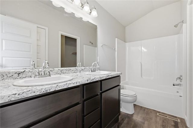 21285 W 219th Street, Spring Hill, KS 66083