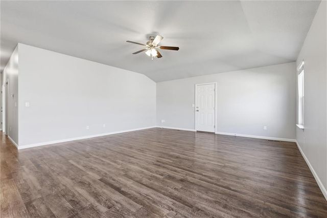 21285 W 219th Street, Spring Hill, KS 66083