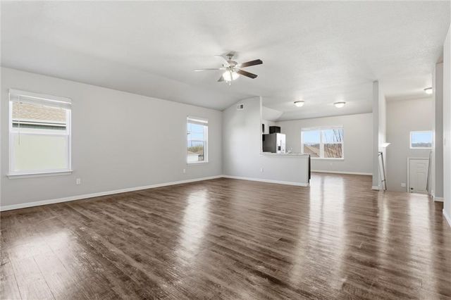 21285 W 219th Street, Spring Hill, KS 66083