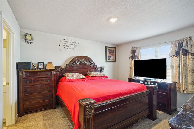 1020 25th Street SE, Altoona, IA 50009