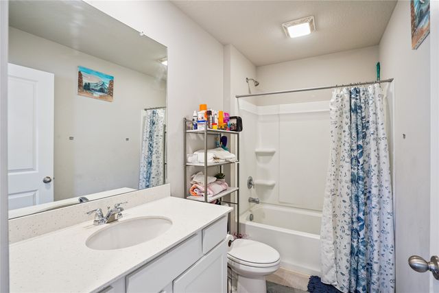 1020 25th Street SE, Altoona, IA 50009