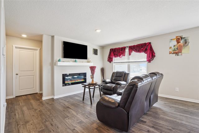 1020 25th Street SE, Altoona, IA 50009