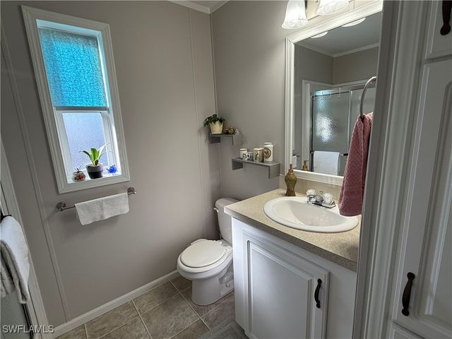 25 Bass LN, Naples, FL 34114