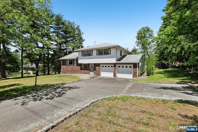 1355 Ratzer Road, Wayne, NJ 07470