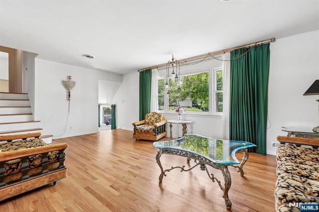 1355 Ratzer Road, Wayne, NJ 07470