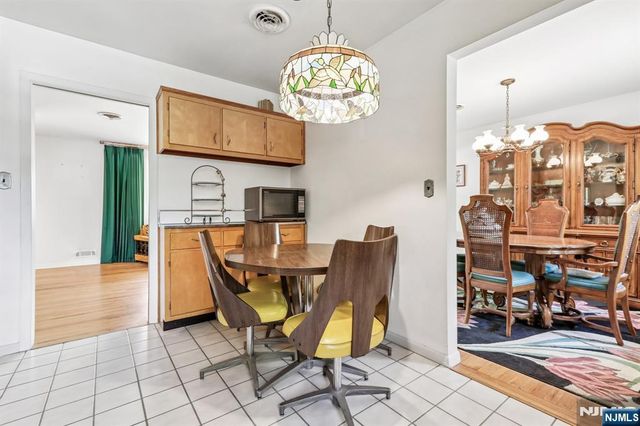 1355 Ratzer Road, Wayne, NJ 07470
