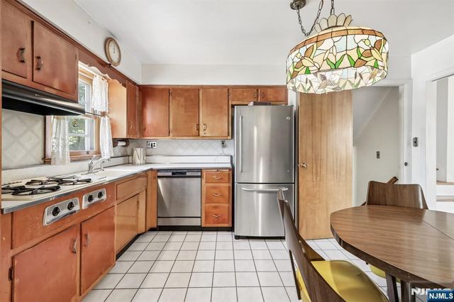 1355 Ratzer Road, Wayne, NJ 07470