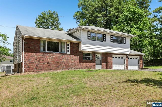 1355 Ratzer Road, Wayne, NJ 07470