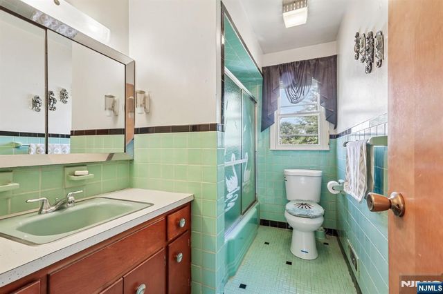 1355 Ratzer Road, Wayne, NJ 07470