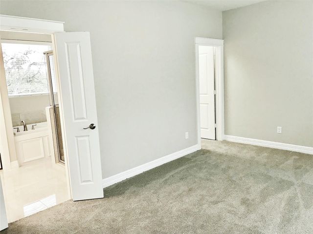 709 Link Road, Houston, TX 77009