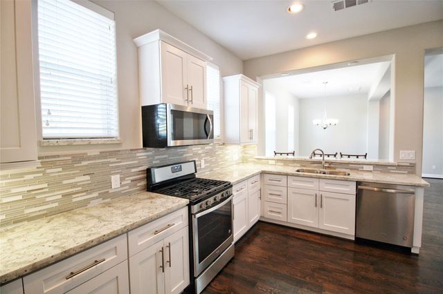 709 Link Road, Houston, TX 77009