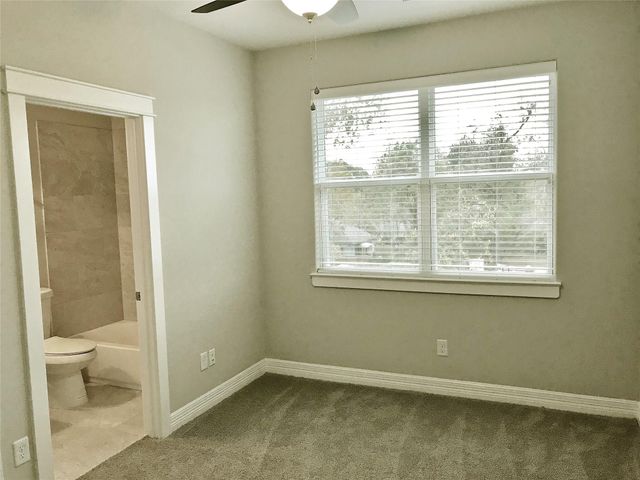 709 Link Road, Houston, TX 77009