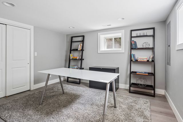 5215 W Pensacola Avenue, Chicago, IL 60641