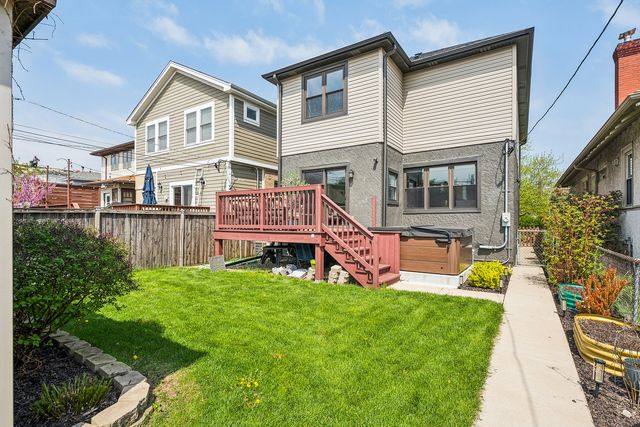 5215 W Pensacola Avenue, Chicago, IL 60641