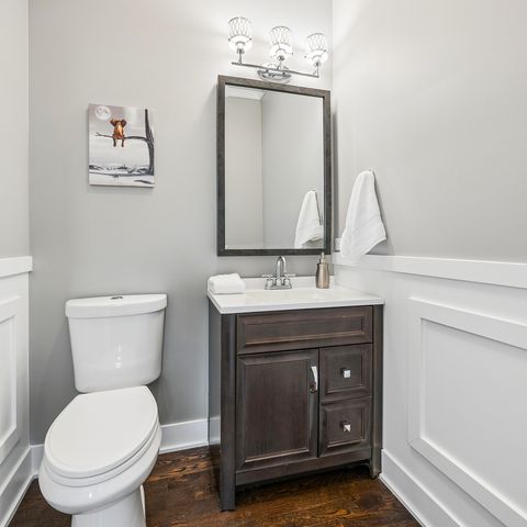 5215 W Pensacola Avenue, Chicago, IL 60641