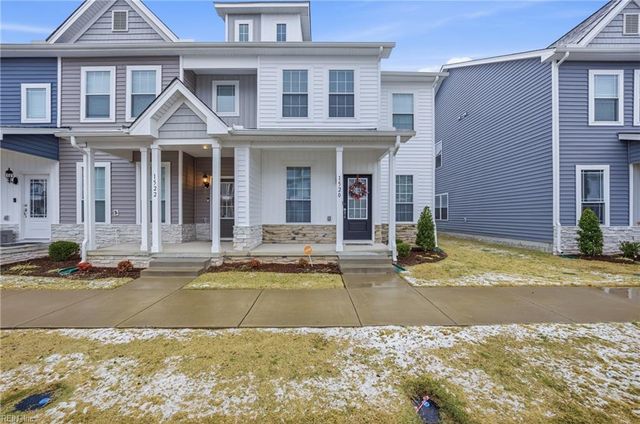 1520 Auckland CT, Newport News, VA 23608