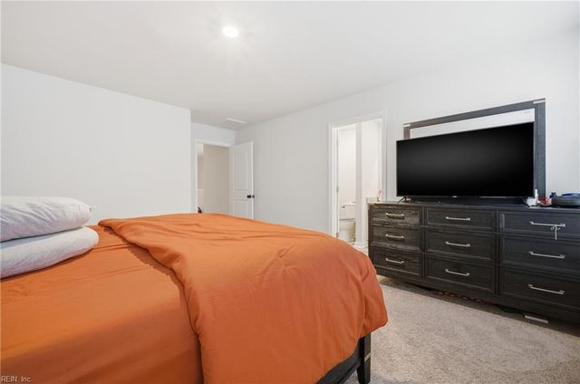 1520 Auckland CT, Newport News, VA 23608