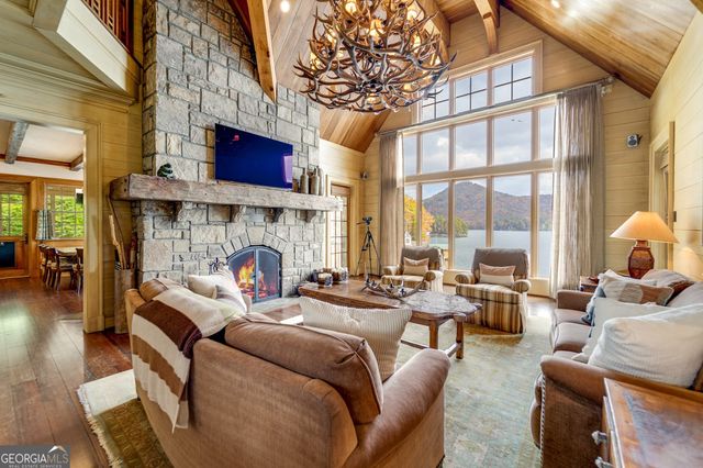 38 Sourwood Trail, Clarkesville, GA 30523