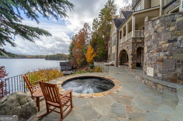 38 Sourwood Trail, Clarkesville, GA 30523