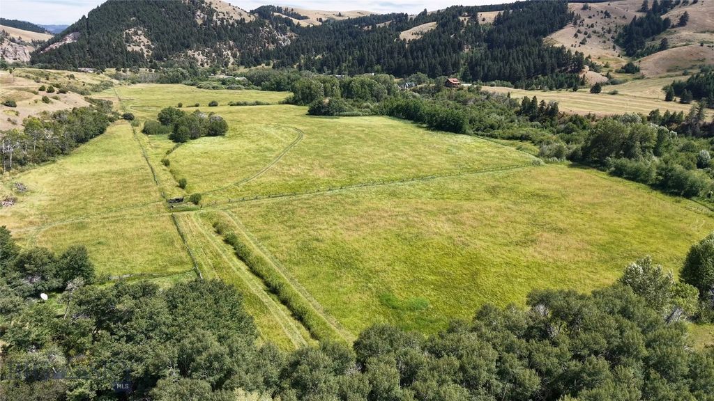 3592 Bridger Canyon Road, Bozeman, MT 59715 photo 2