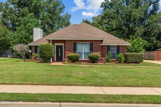 128 Hunters Row, Madison, MS 39110