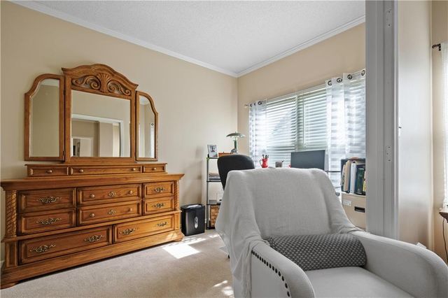 3912 SW Chatham Drive, Lee's Summit, MO 64082