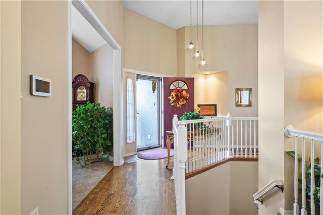 3912 SW Chatham Drive, Lee's Summit, MO 64082