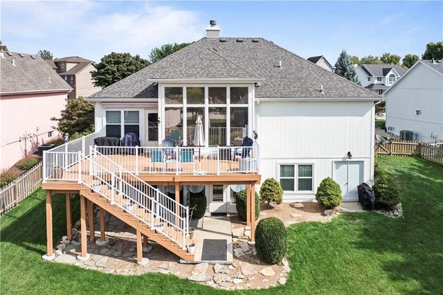 3912 SW Chatham Drive, Lee's Summit, MO 64082