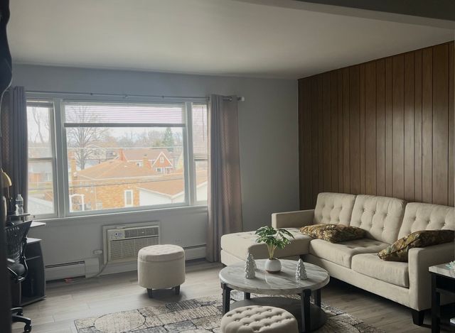 9110 W 31 Streets 11, Brookfield, IL 60513