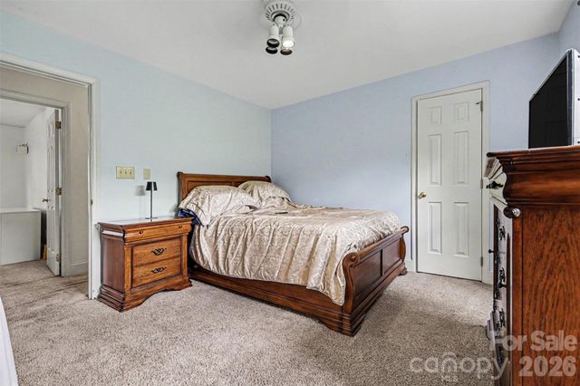 648 Landsdown Court, Fort Mill, SC 29708