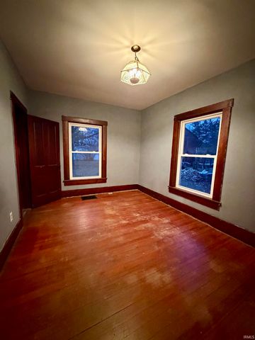 128 W Summit Street, Delphi, IN 46923