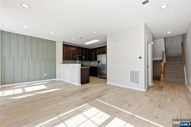 11 Wesmont Drive, Wood Ridge, NJ 07075