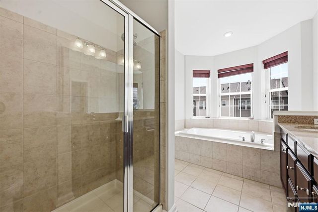11 Wesmont Drive, Wood Ridge, NJ 07075
