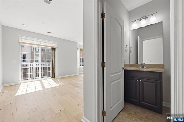 11 Wesmont Drive, Wood Ridge, NJ 07075