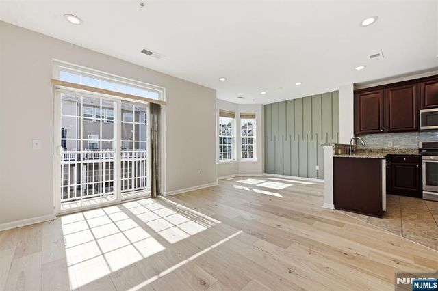 11 Wesmont Drive, Wood Ridge, NJ 07075