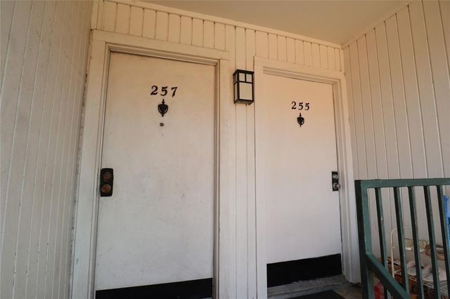 9201 Clarewood Drive 257, Houston, TX 77036